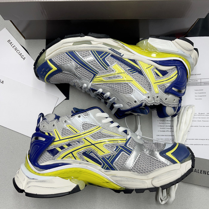 BALCIA RUNNER SNEAKER