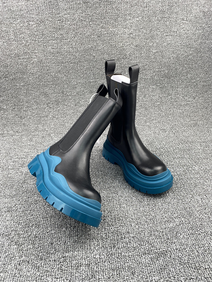 Bo*te*ga ve*ne*ta chelsea tire leather high boot
