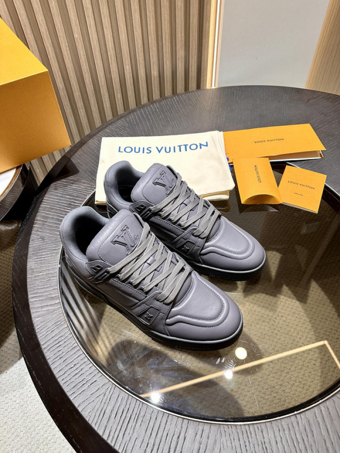 LUSV SNEAKERS