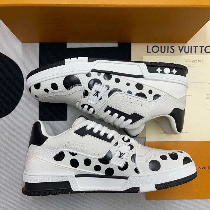 LUSV SNEAKERS