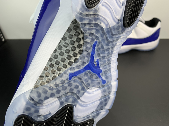 AIR JORDAN 11 RETRO LOW WHITE CONCORD AH7860-100