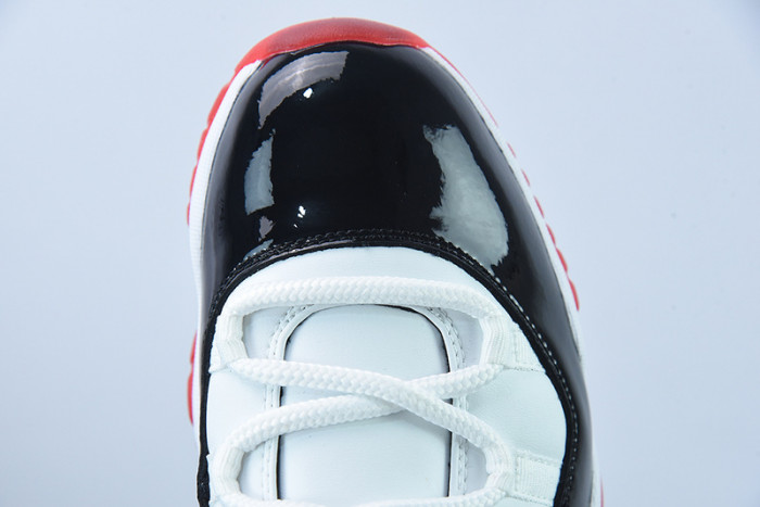 Air Jordan 11 Retro Low Concord-Bred AV2187-160