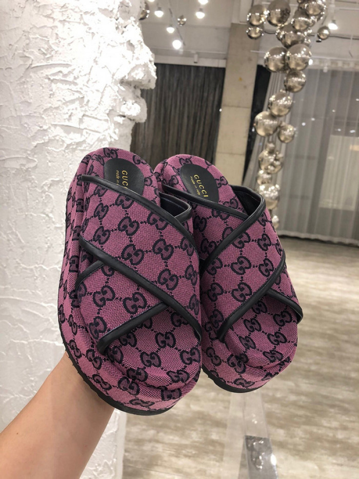 GCI GG Slide Sandal
