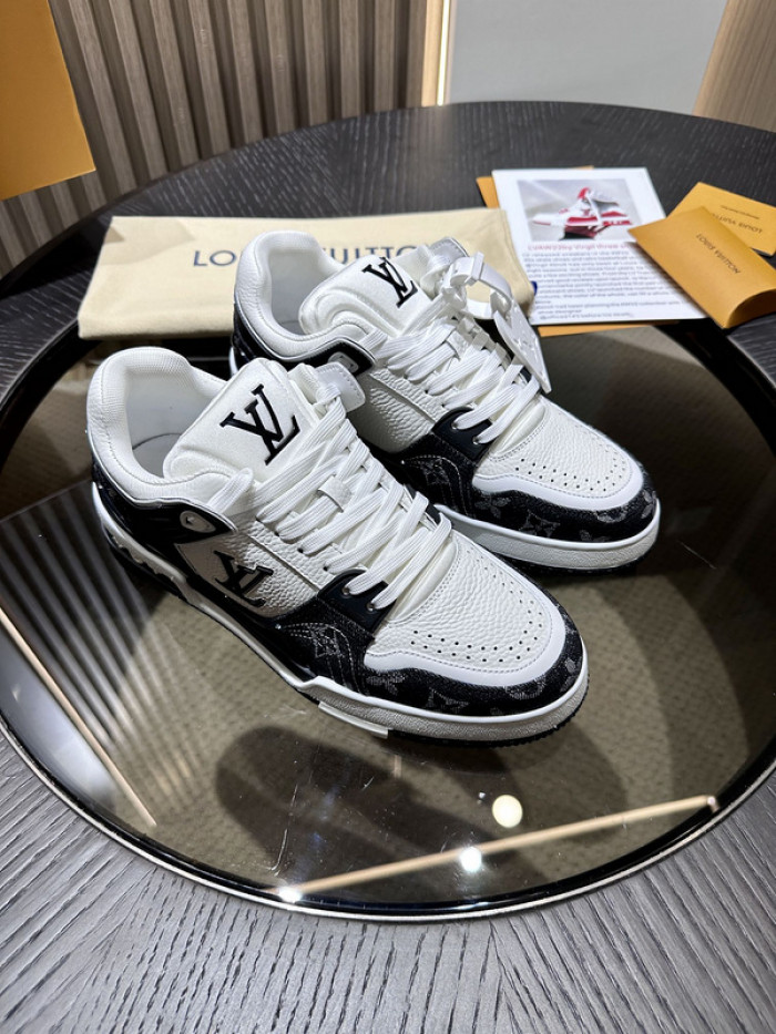 LUSV SNEAKERS