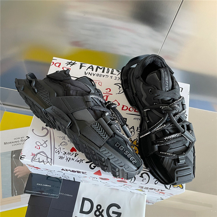 DG SNEAKER