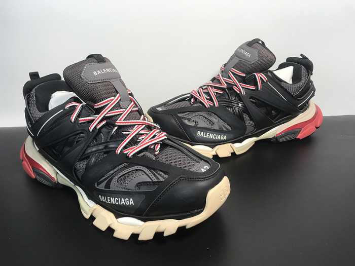 BALCIA Track SNEAKER