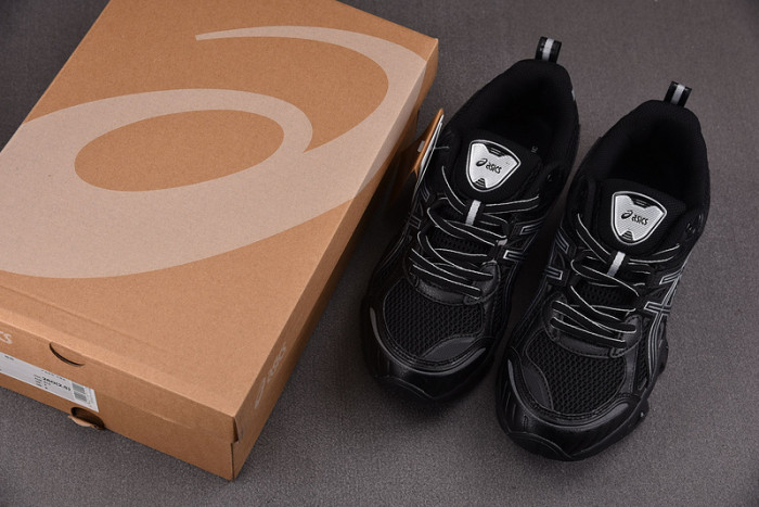 As*ic*s gel-quantum kinetic graphite grey black 1203a270-001