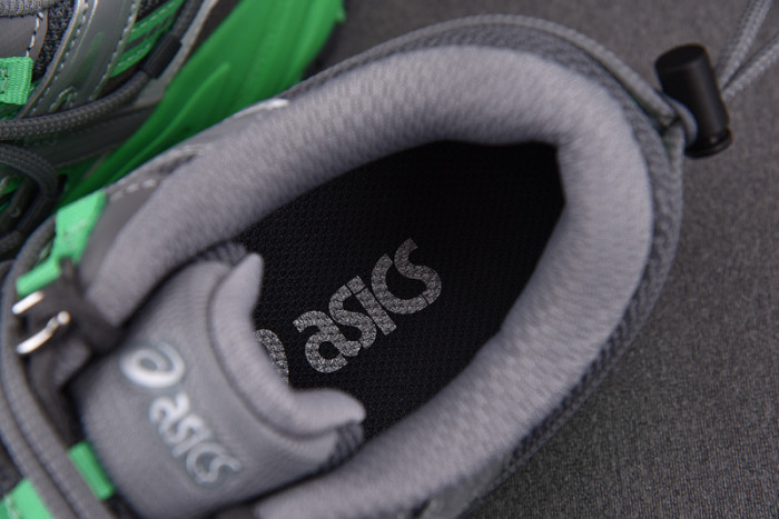 As*ic*s gel-kahana tr v2 clay grey silver green men