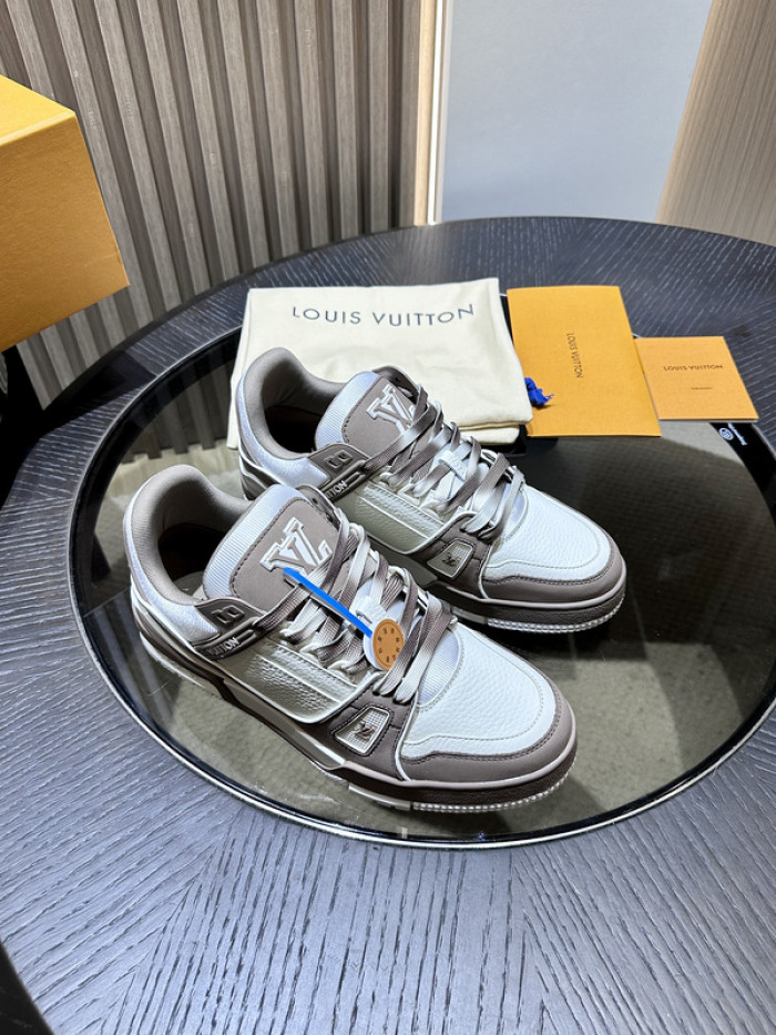 LUSV SNEAKERS