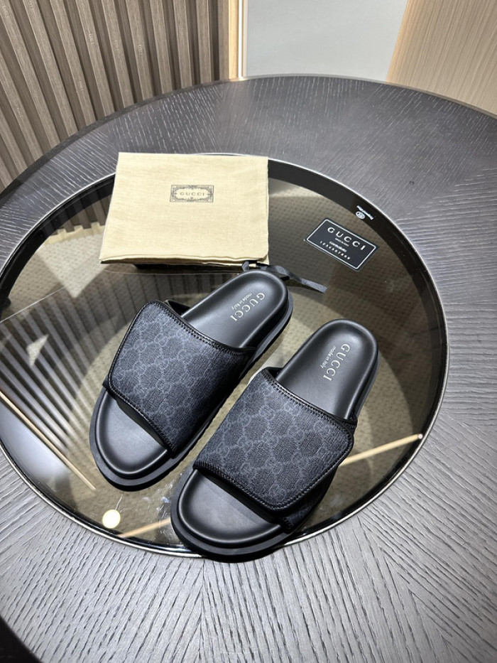 GCI GG Slide Sandal