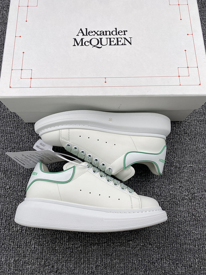 ALEXMQ Sneakers