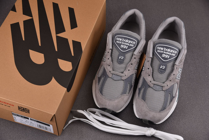 New Balance 991v2 OG 
