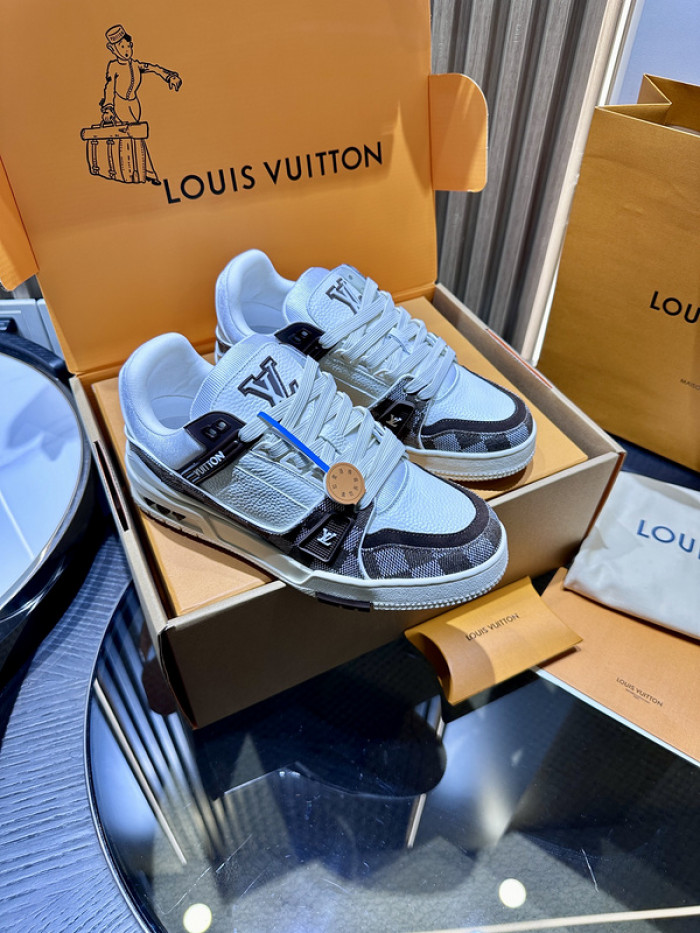 LUSV SNEAKERS