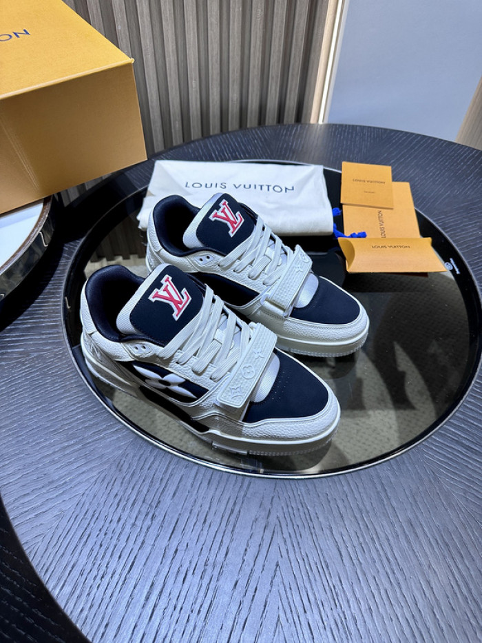 LUSV SNEAKERS