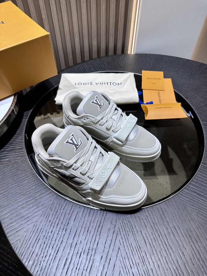 LUSV SNEAKERS