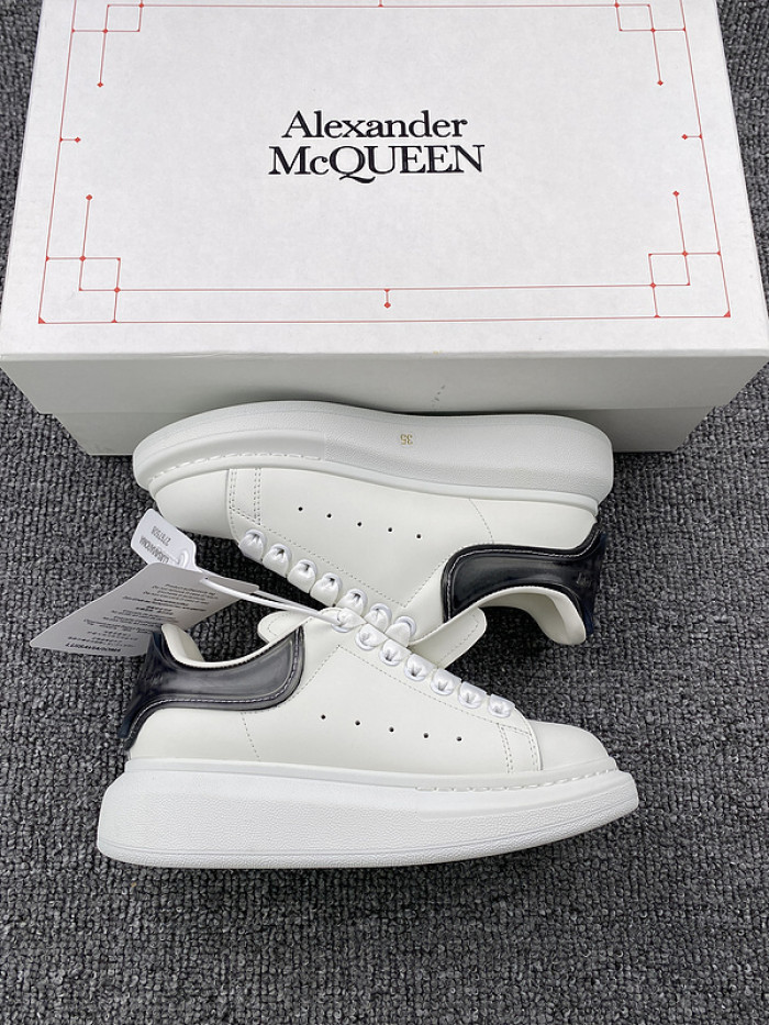ALEXMQ Sneakers