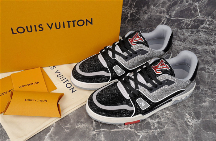 LUSV SNEAKERS