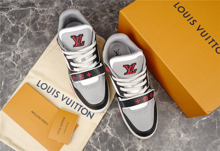 LUSV SNEAKERS