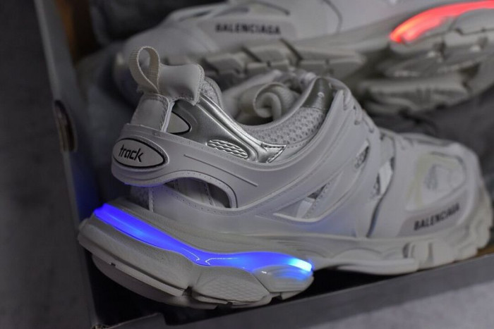 BALCIA Track SNEAKER (LED)