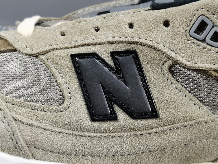 New Balance 991 Made in UK x JJJJound "Grey Olive" M991JJA