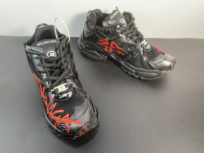 BALCIA RUNNER SNEAKER