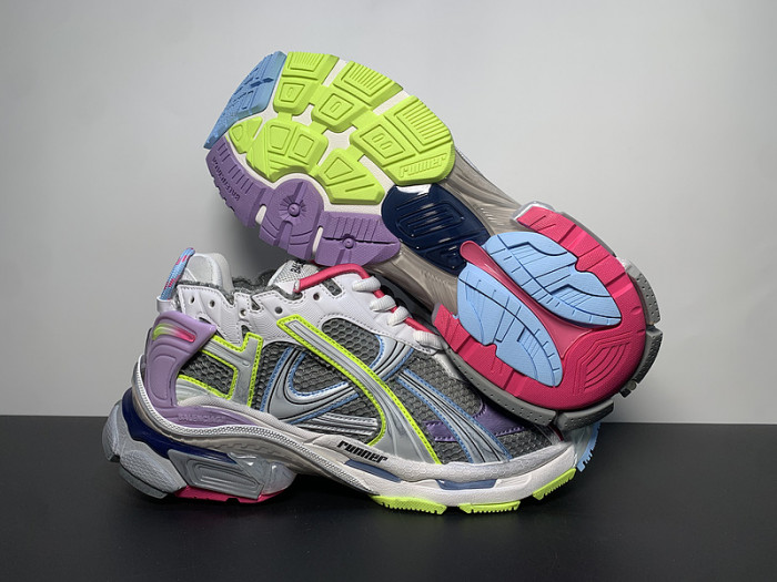 BALCIA RUNNER SNEAKER