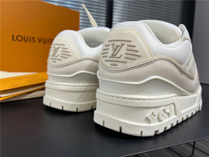 LUSV SNEAKERS