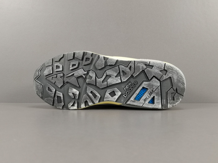 New Balance 580 White Nightwatch Green MT580RCA