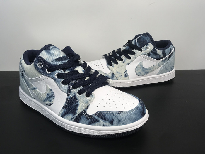Air Jordan 1 Low SE 