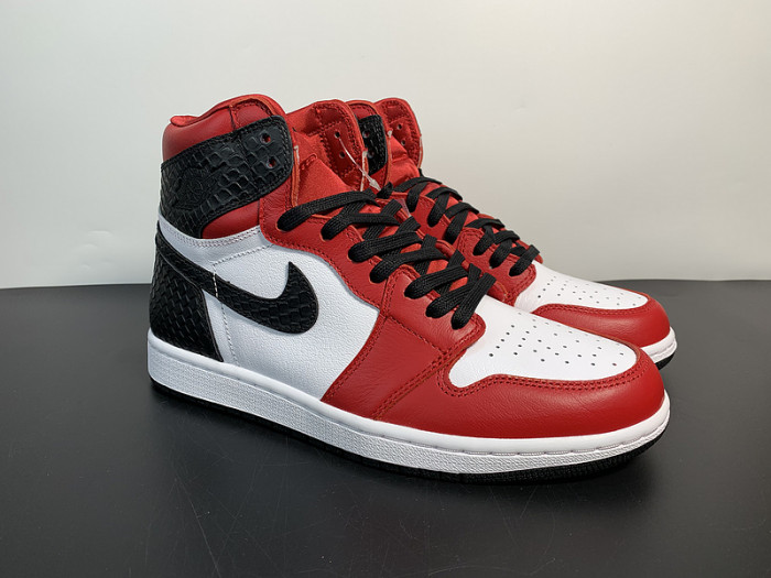 Air Jordan 1 Retro OG Satin Snake Skin Chicago CD0461-601
