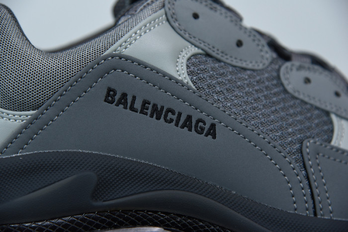 BALCIA Triple S Sneaker