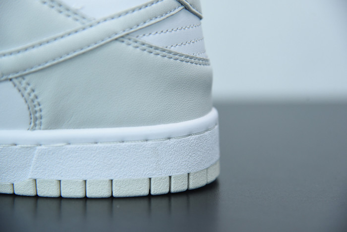 Nike Dunk Low Photon Dust DD1503-103
