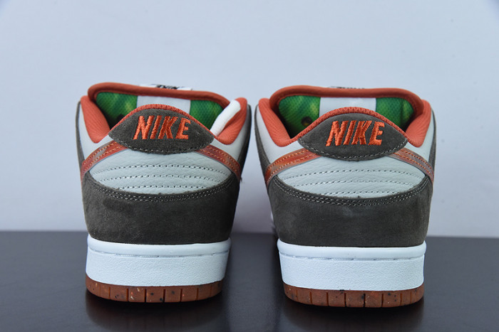 Crushed DC x Nike SB Dunk Low DH7782-001