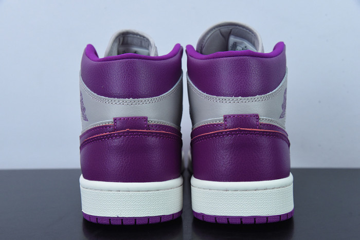 Air Jordan 1 Mid Magenta WMNS BQ6472-501