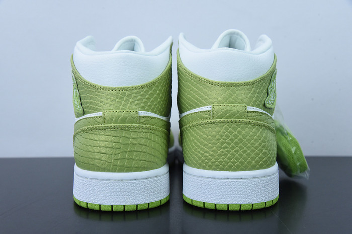 Air Mid SE "Green Python" DV2959-113