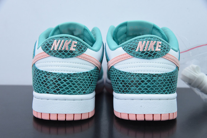 Nike Dunk Low Snakeskin DR8577-300