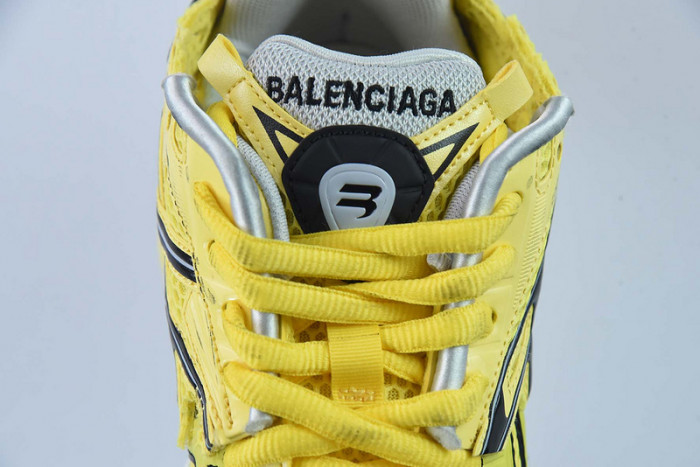 BALCIA RUNNER SNEAKER