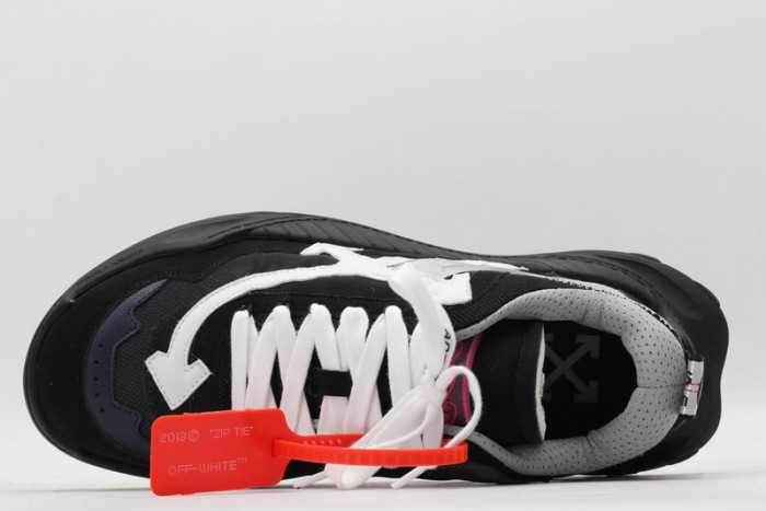 OFW C/O ODSY-1000 SNEAKER