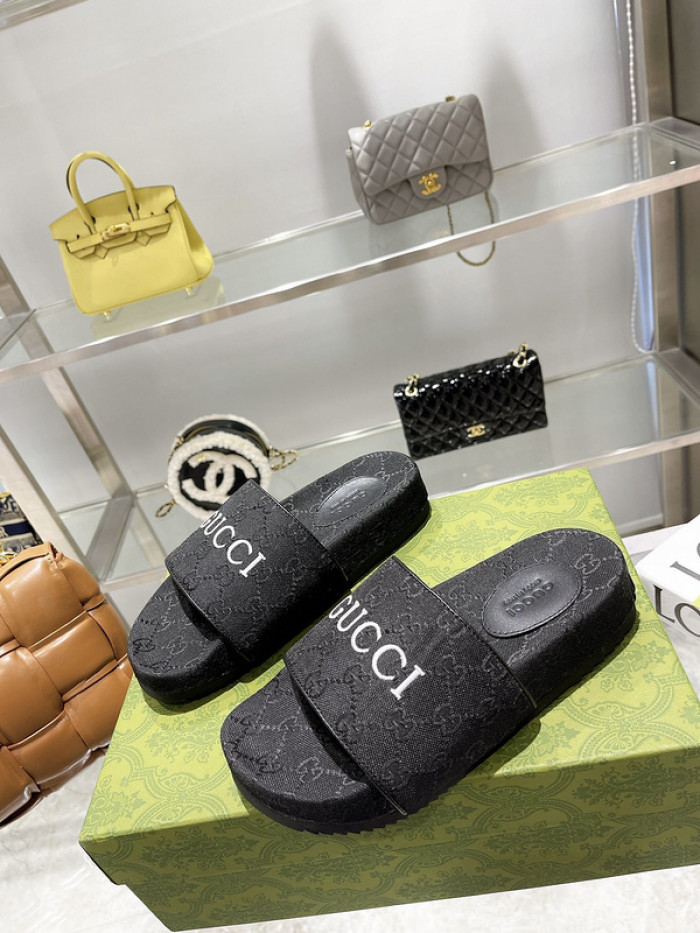 GCI GG Slide Sandal