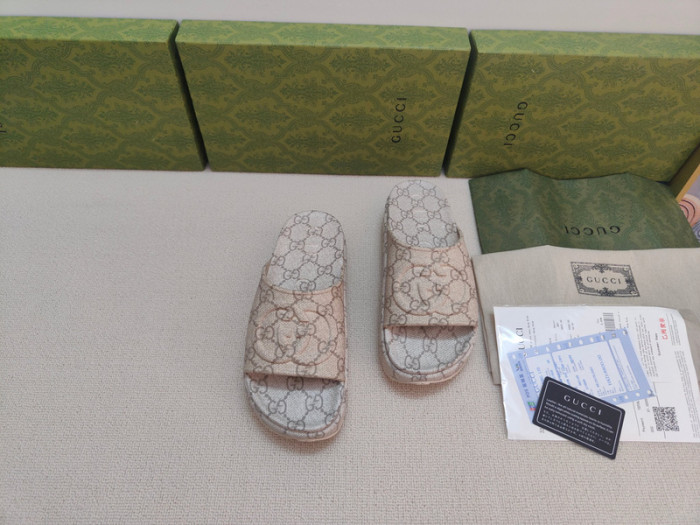 GCI GG Slide Sandal