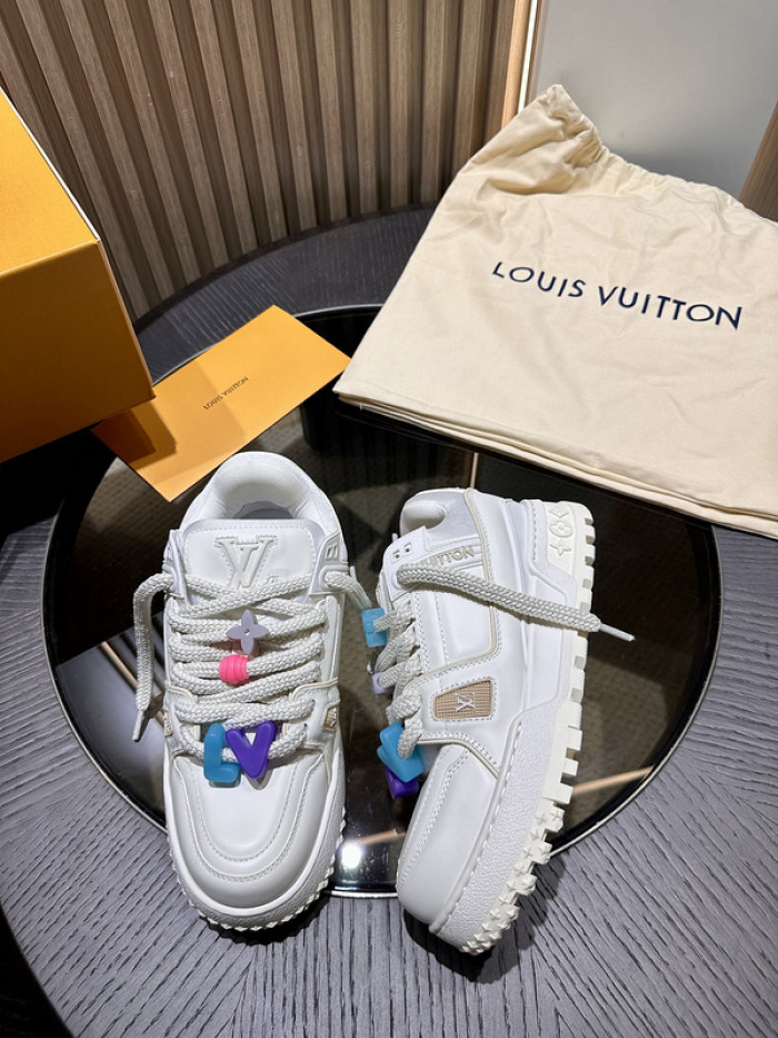 LUSV SNEAKERS