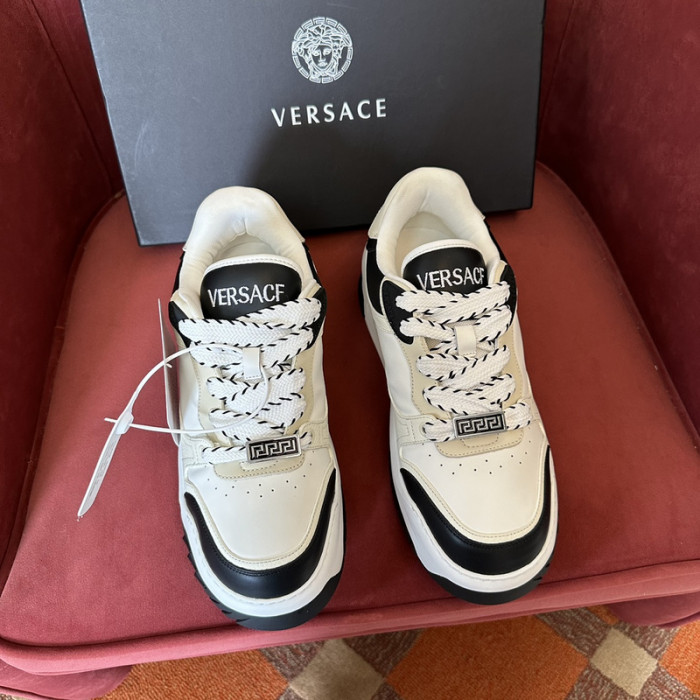 VRCE Sneaker