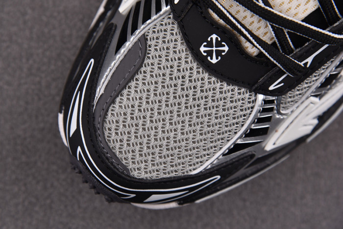 OFF-WHITE BE RIGHT BACK