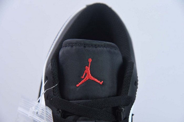 Air Jordan 1 Low Bred Toe 553558-161