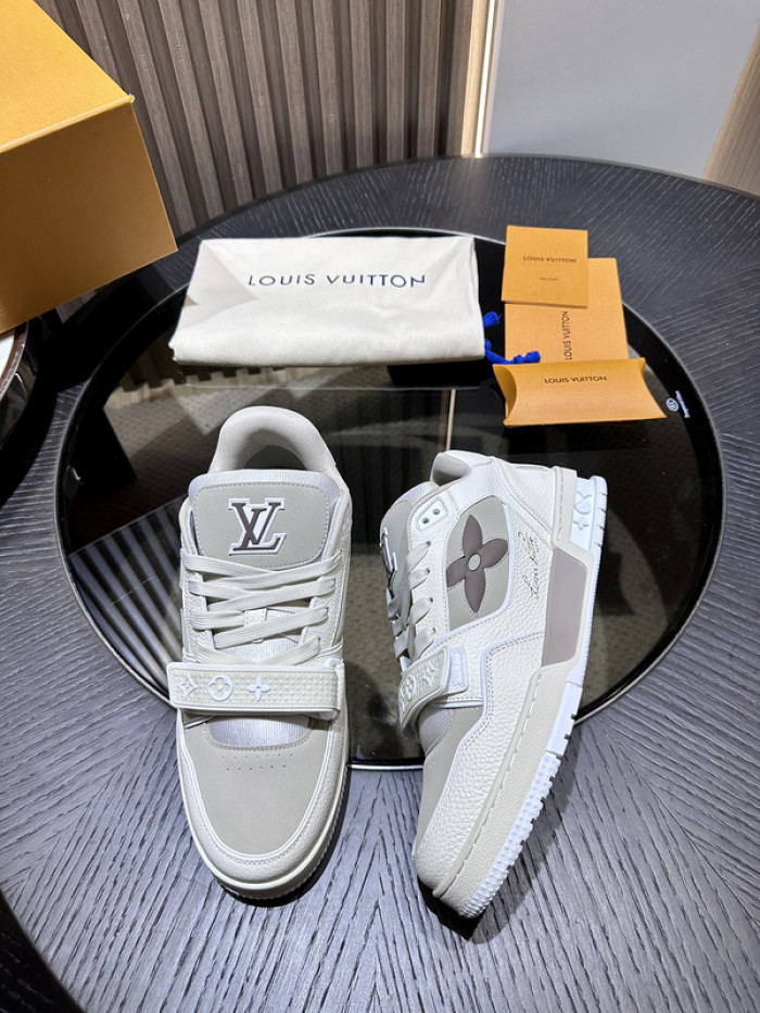 LUSV SNEAKERS