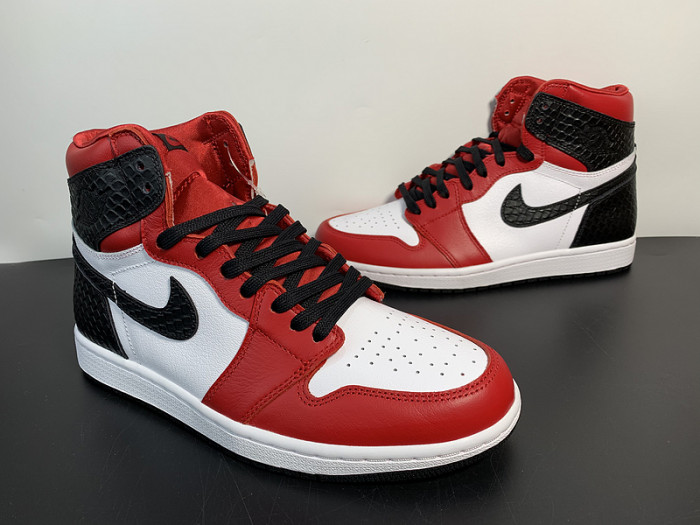 Air Jordan 1 Retro OG Satin Snake Skin Chicago CD0461-601