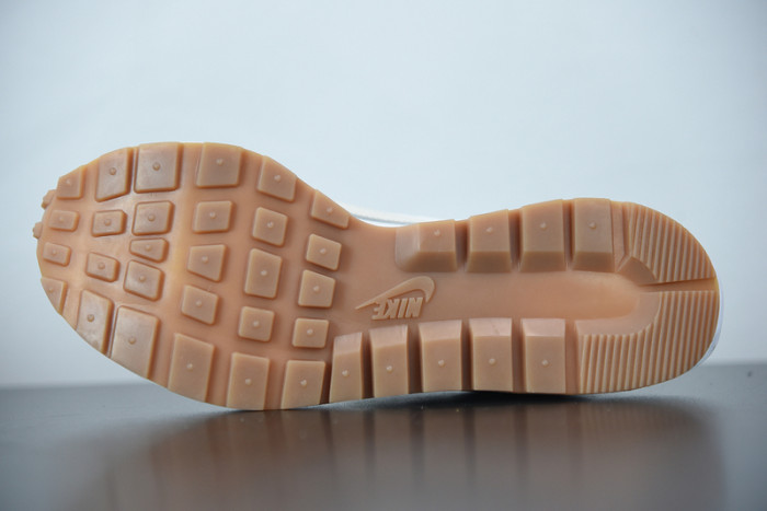 sacai x Nike Vaporwaffle "Sail" DD1875-100