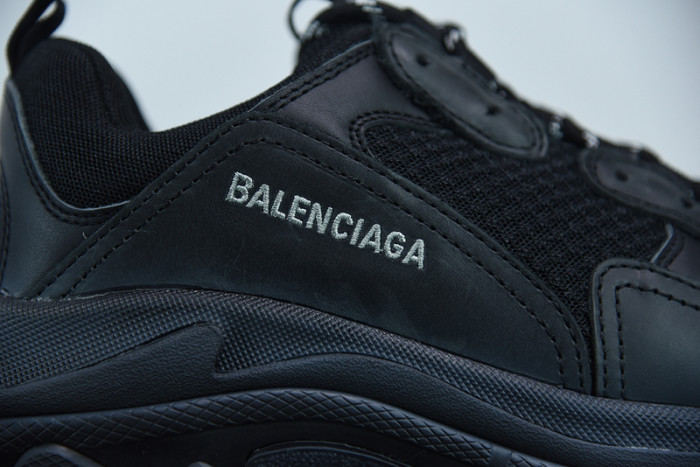 BALCIA Triple S Sneaker