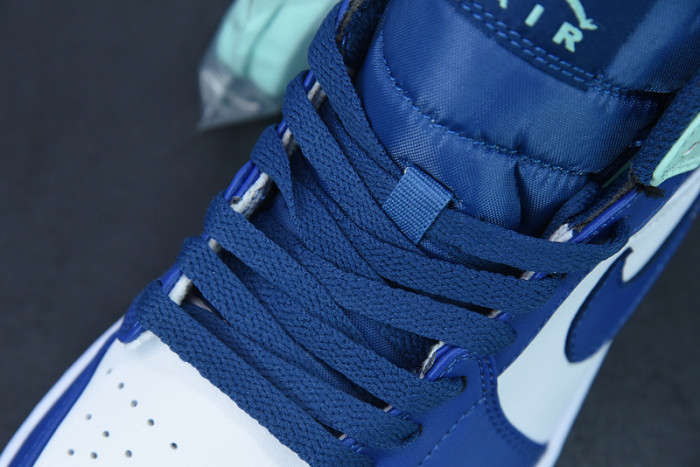 Air Jordan 1 Mid "Blue Mint" 554724-413