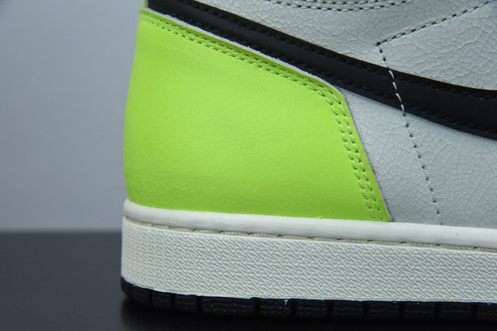 Air Jordan 1 High OG "Volt" 555088-702